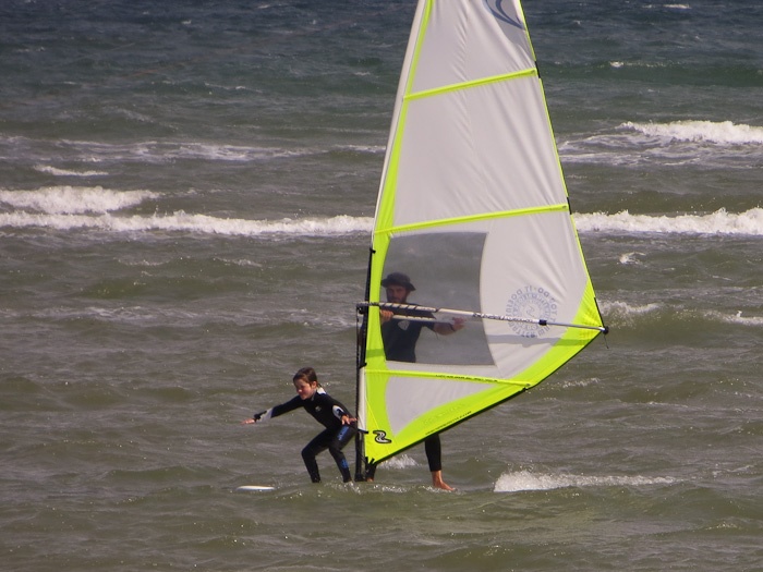 Spaß zu Zweit beim Windsurfen auf der Ostsee vor Rettin