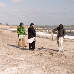 Winter Beach Clean-Up