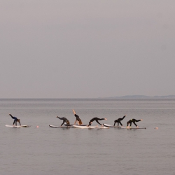 SUP-Yoga auf der Ostsee