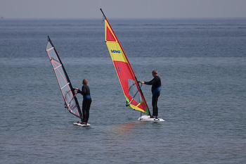 Surfer auf der Ostsee